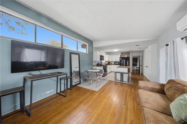 4345 Amherst Dr, Corpus Christi, TX 78412