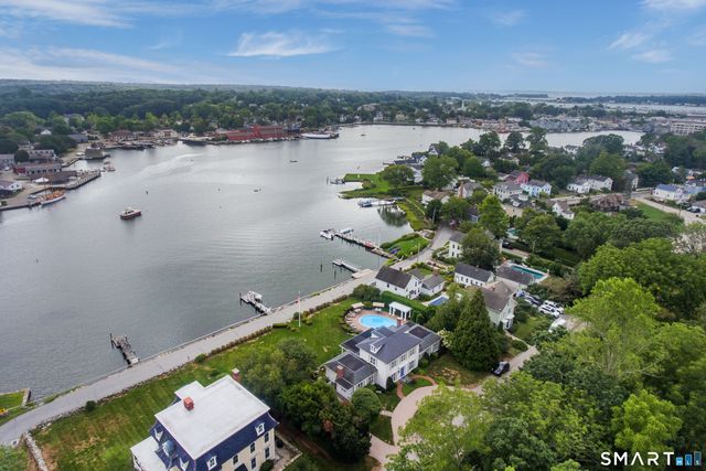 20 Grove Avenue, Groton, CT 06355