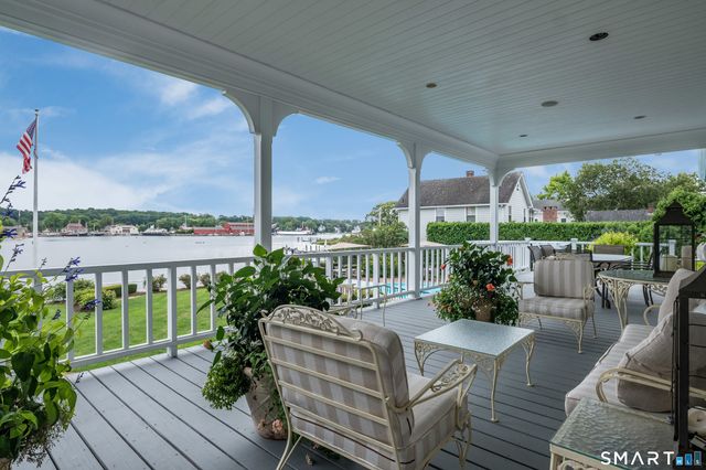 20 Grove Avenue, Groton, CT 06355
