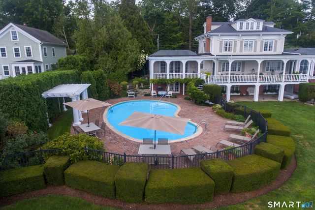 20 Grove Avenue, Groton, CT 06355