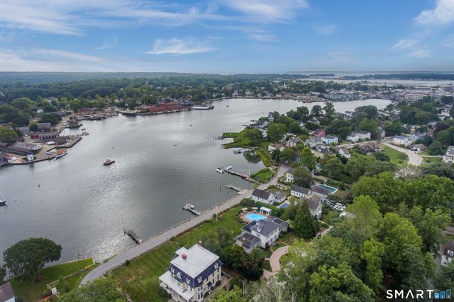 20 Grove Avenue, Groton, CT 06355
