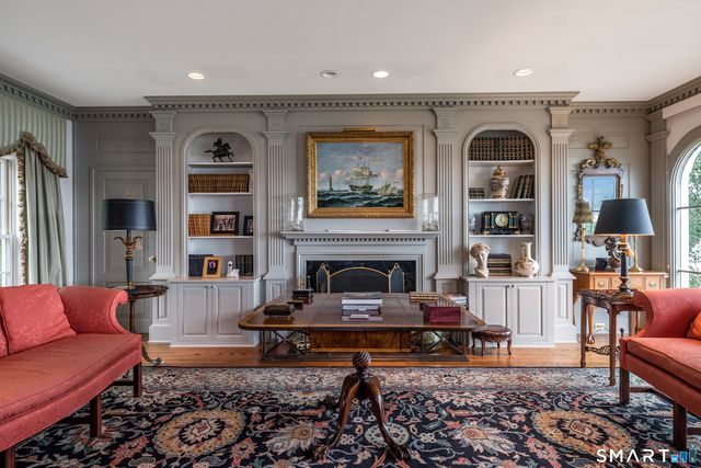 20 Grove Avenue, Groton, CT 06355