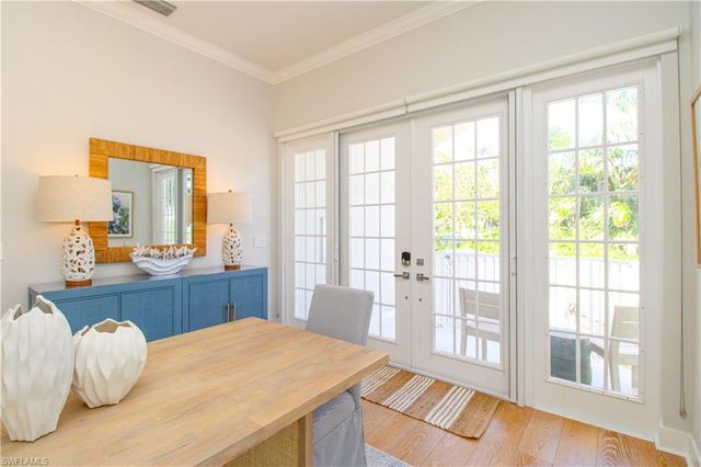 453 8th AVE S 106, Naples, FL 34102
