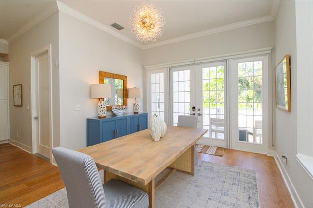 453 8th AVE S 106, Naples, FL 34102