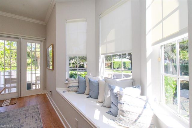 453 8th AVE S 106, Naples, FL 34102