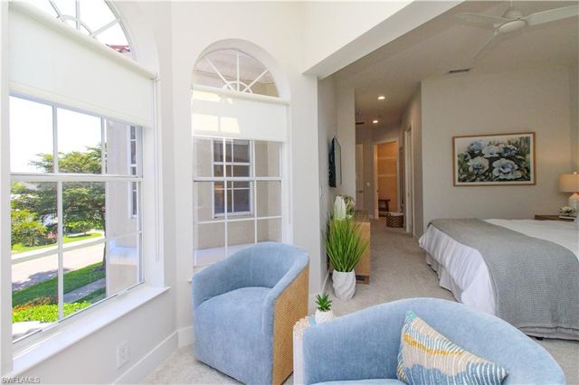 453 8th AVE S 106, Naples, FL 34102