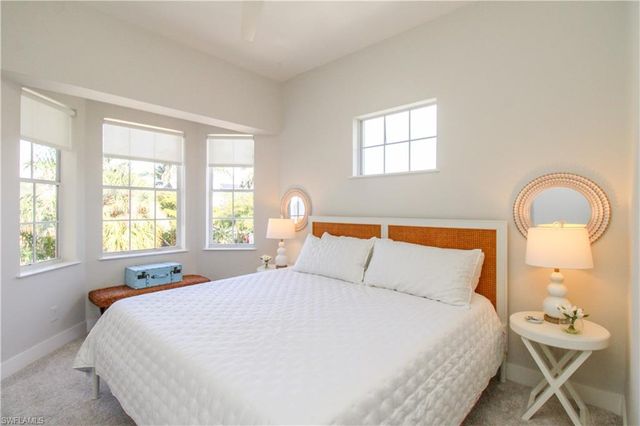 453 8th AVE S 106, Naples, FL 34102