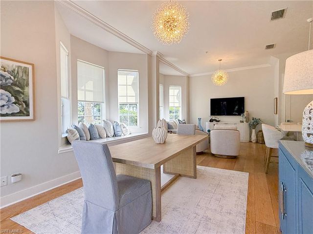 453 8th AVE S 106, Naples, FL 34102