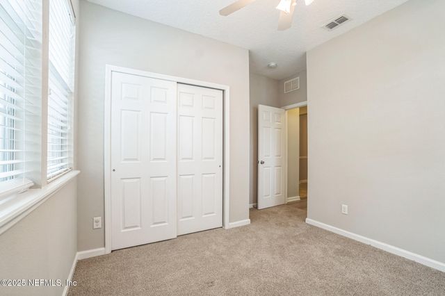 71 AUBURN OAKS Road W, Jacksonville, FL 32218