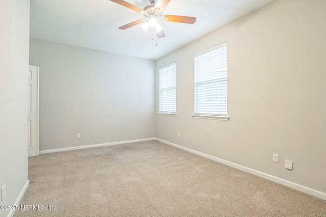 71 AUBURN OAKS Road W, Jacksonville, FL 32218