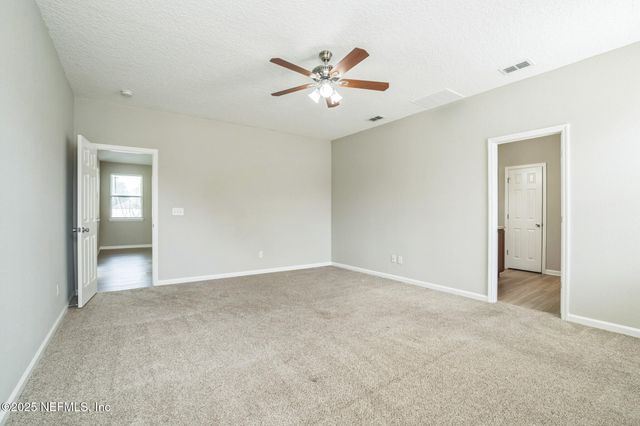 71 AUBURN OAKS Road W, Jacksonville, FL 32218