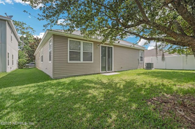 71 AUBURN OAKS Road W, Jacksonville, FL 32218