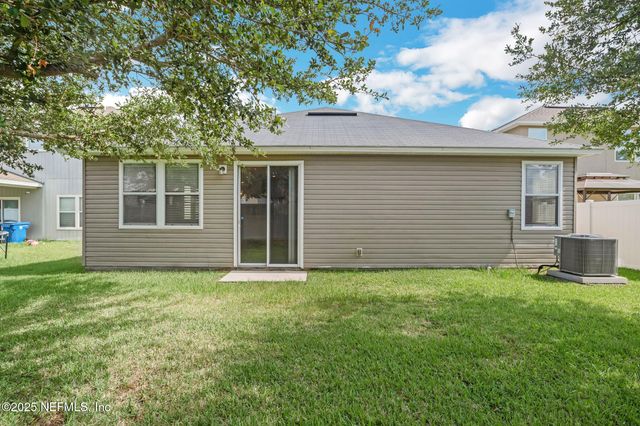 71 AUBURN OAKS Road W, Jacksonville, FL 32218
