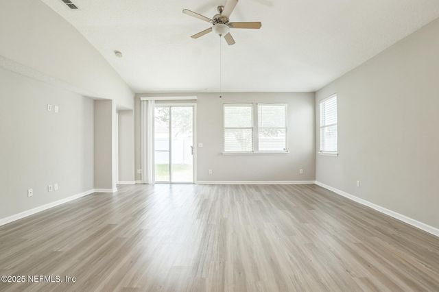 71 AUBURN OAKS Road W, Jacksonville, FL 32218