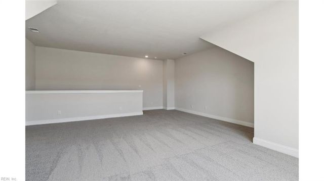 2144 Edwin DR, Chesapeake, VA 23322