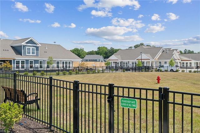 2144 Edwin DR, Chesapeake, VA 23322