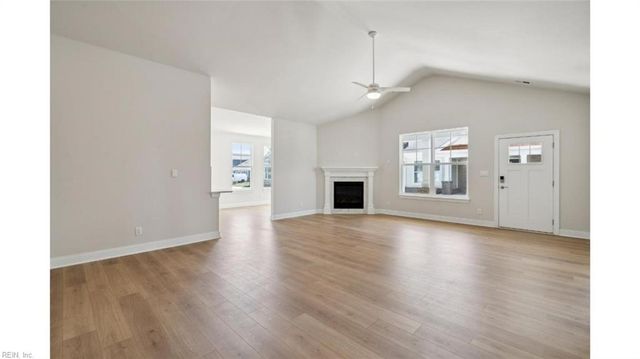 2144 Edwin DR, Chesapeake, VA 23322