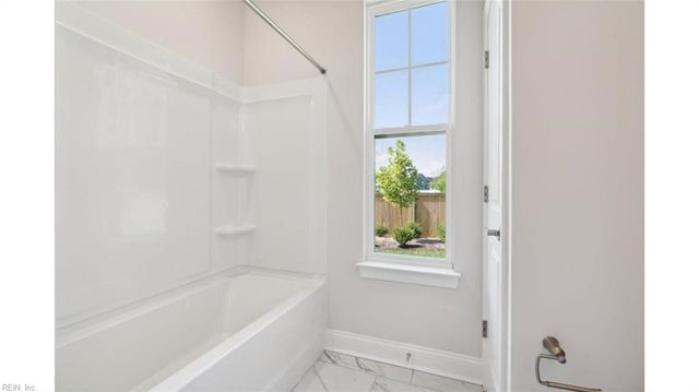 2144 Edwin DR, Chesapeake, VA 23322