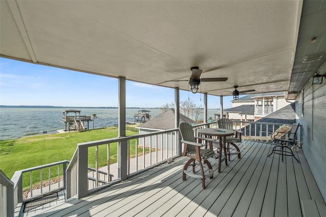 3623 Shore Shadows Drive, Crosby, TX 77532