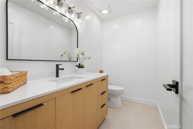 10526 Balcom, Granada Hills, CA 91344