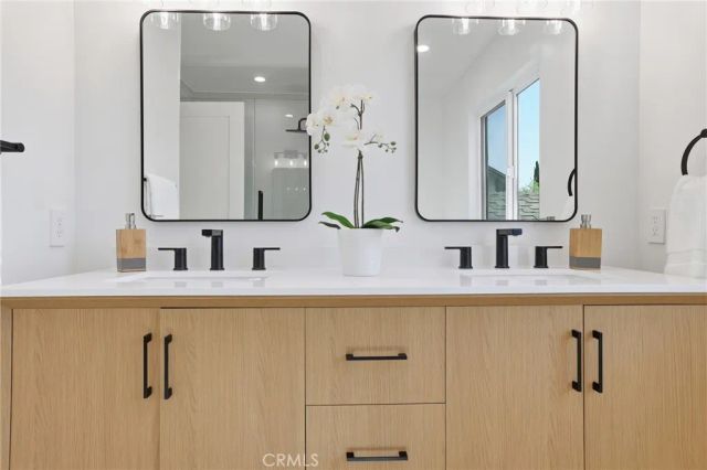 10526 Balcom, Granada Hills, CA 91344