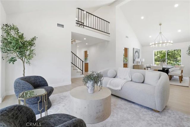 10526 Balcom, Granada Hills, CA 91344