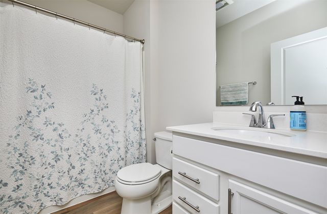 2317 Legacy Drive, Norwalk, IA 50211