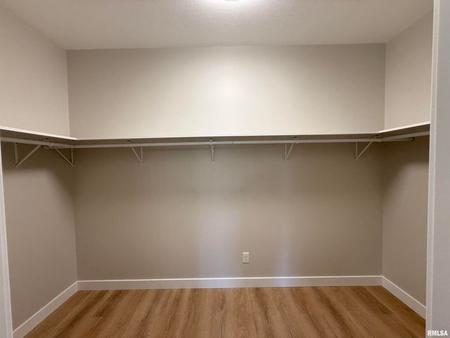 333 S Hanseman Street, Carbondale, IL 62901