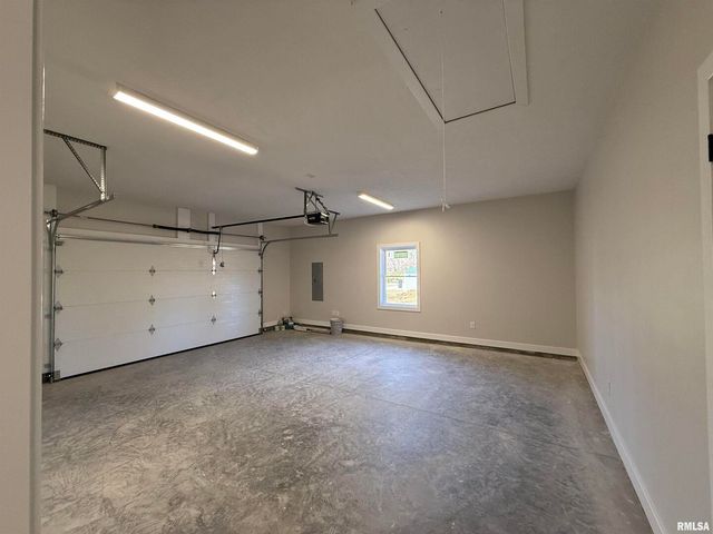 333 S Hanseman Street, Carbondale, IL 62901