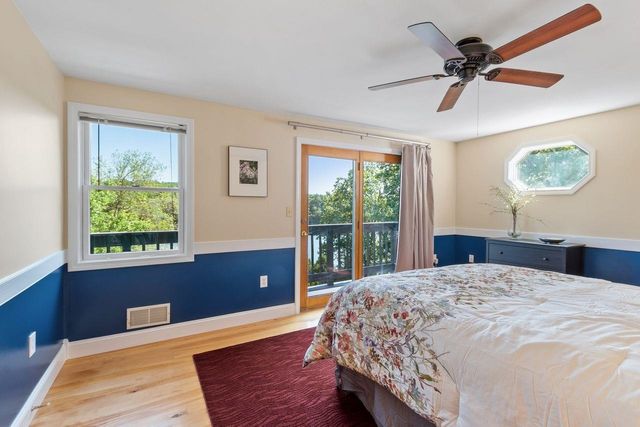 32 Beach Head Road, Nottingham, NH 03290