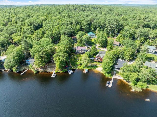 32 Beach Head Road, Nottingham, NH 03290