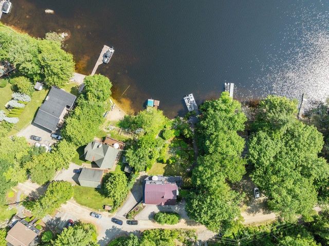 32 Beach Head Road, Nottingham, NH 03290