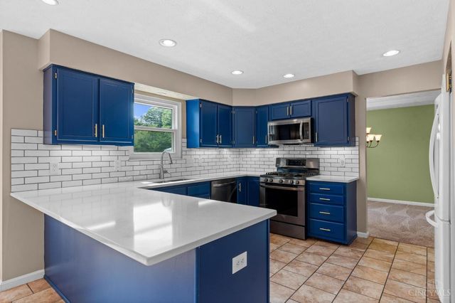 5525 Scarlet Maple Court, Miami Twp, OH 45150