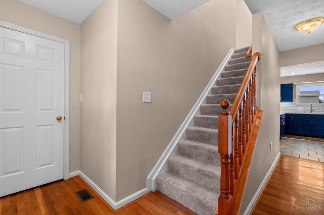 5525 Scarlet Maple Court, Miami Twp, OH 45150