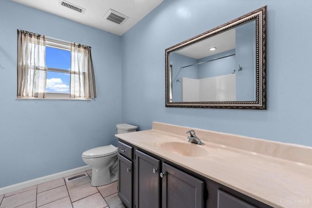 5525 Scarlet Maple Court, Miami Twp, OH 45150