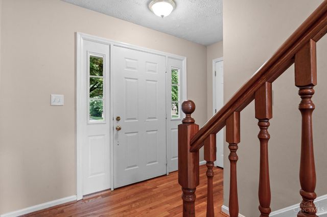 5525 Scarlet Maple Court, Miami Twp, OH 45150