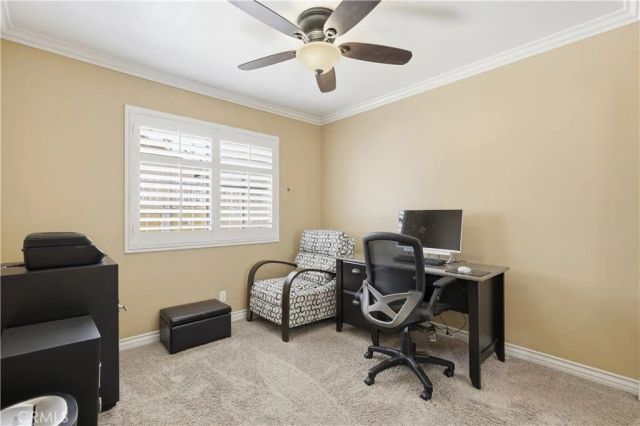 6031 S Van Ness, Los Angeles, CA 90047
