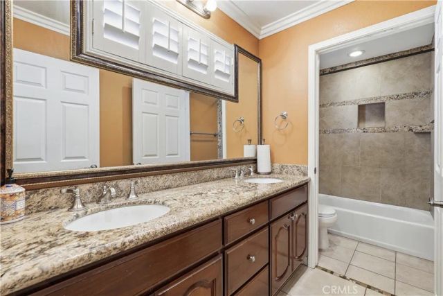 6031 S Van Ness, Los Angeles, CA 90047