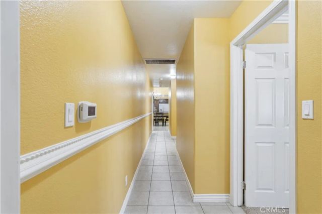 6031 S Van Ness, Los Angeles, CA 90047