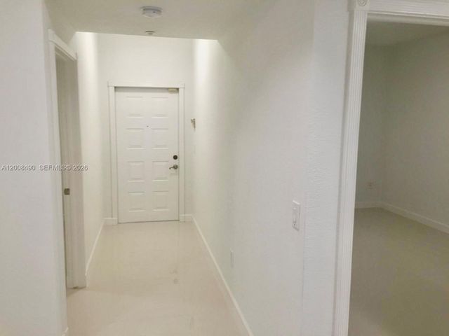 10750 NW 66th St 203, Doral, FL 33178
