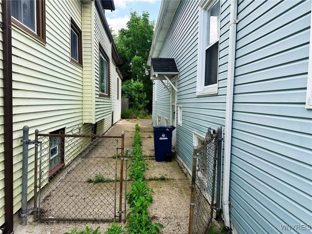 83 Collingwood Avenue, Buffalo, NY 14215