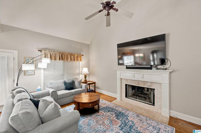 1005 WOODLANDS COVE, Helena, AL 35080