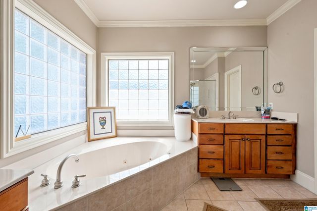 1005 WOODLANDS COVE, Helena, AL 35080