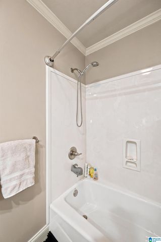 1005 WOODLANDS COVE, Helena, AL 35080