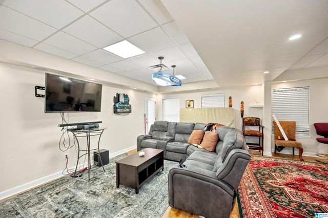 1005 WOODLANDS COVE, Helena, AL 35080