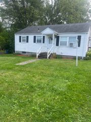 237 Mountain Street, Hartford, CT 06106