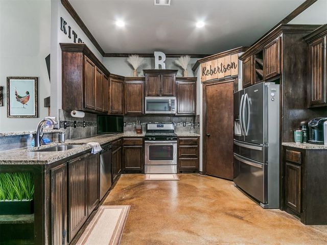 11105 NW 8th Street, Yukon, OK 73099