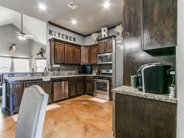 11105 NW 8th Street, Yukon, OK 73099