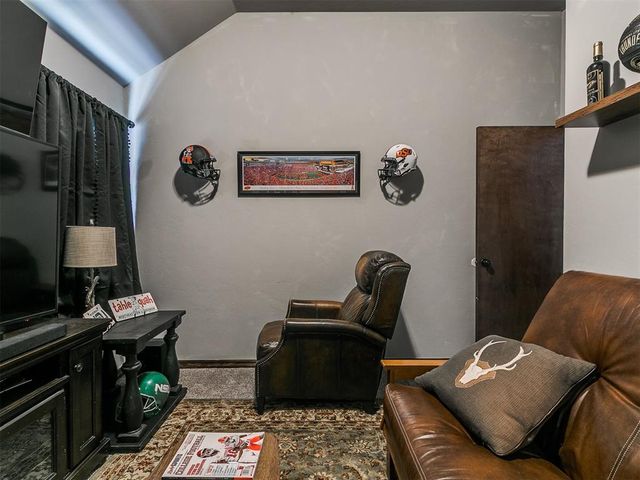 11105 NW 8th Street, Yukon, OK 73099