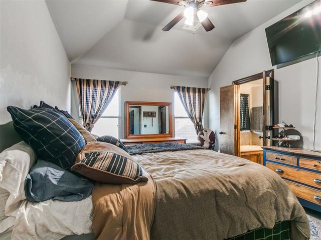 11105 NW 8th Street, Yukon, OK 73099